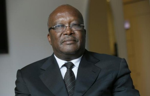 Burkina : Kaboré prête serment et marque la fin de la transition - ảnh 1